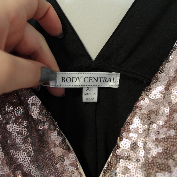 Mini dress with sequence - Picture 3 of 5